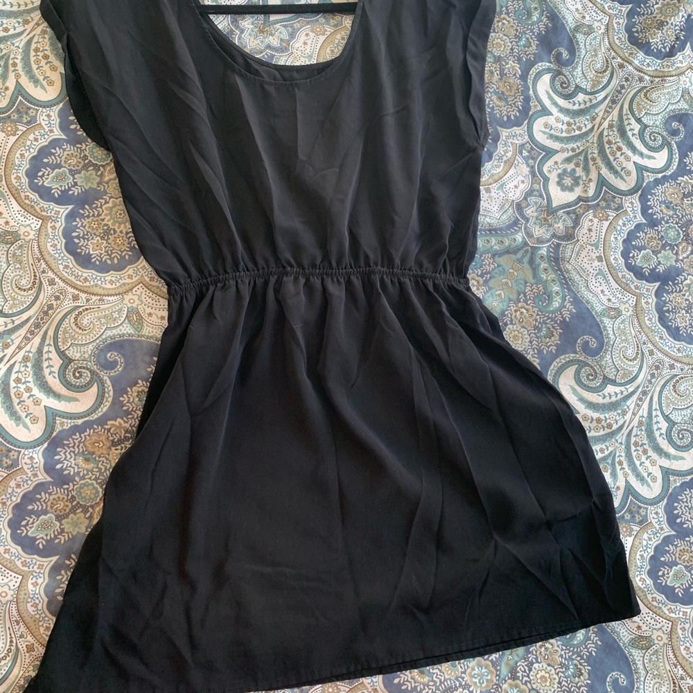 Black Short Sleeve Tunic Dress with Pockets